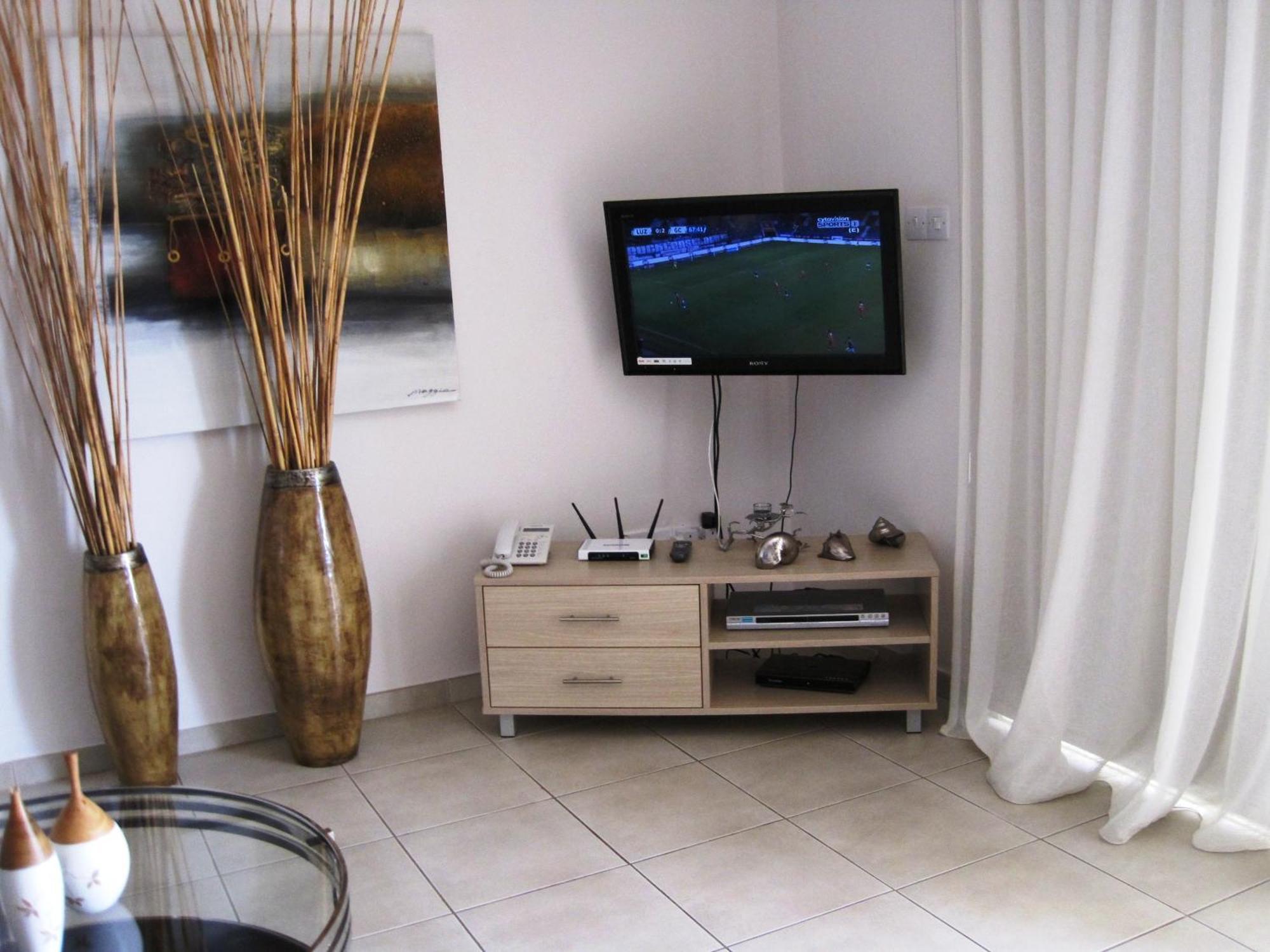 Polyxenia Isaak Luxury Villas And Apartments Protaras Room photo