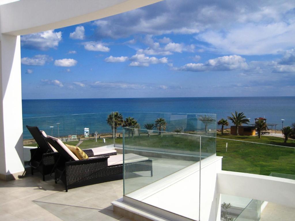 Polyxenia Isaak Luxury Villas And Apartments Protaras Exterior photo